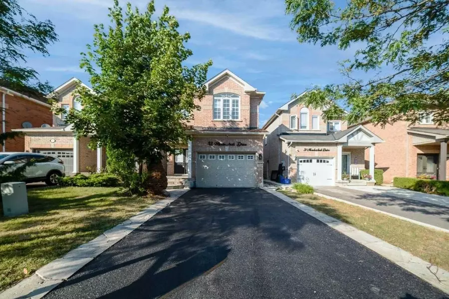 33 Meadowlark DR, Halton Hills, ON L7G 6N2