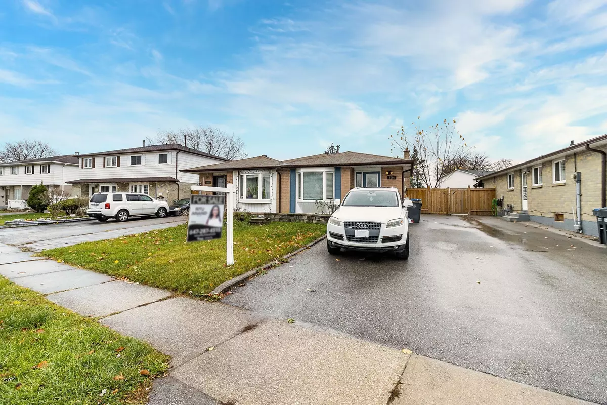 Mississauga, ON L4T 3H5,7646 Priory CRES