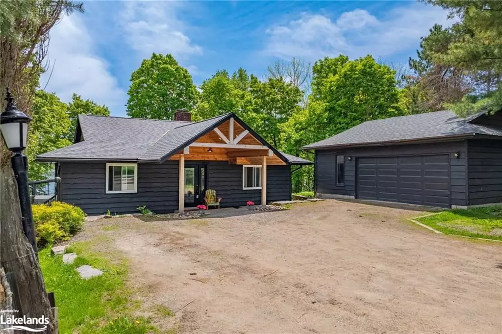 Lake Of Bays, ON P1H 2J6,1125 MAPLEHURST DR