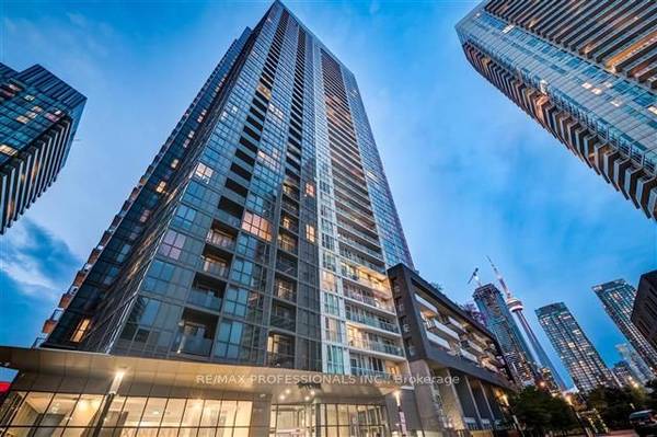 85 Queens Wharf RD #301, Toronto C01, ON M5V 0J9