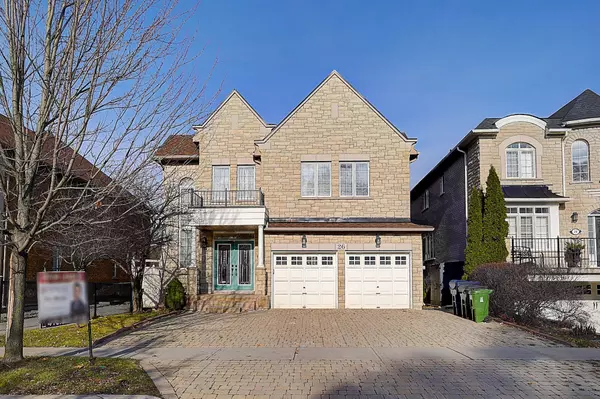 26 Green Meadows Circ MainFL N/A, Toronto C15, ON M2J 5G7