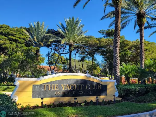 135 Yacht Club Way  #308, Hypoluxo, FL 33462