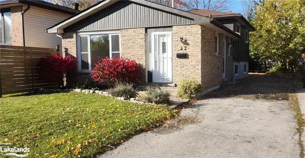 Collingwood, ON L9Y 4G1,42 COURTICE CRES