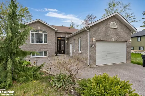 Wasaga Beach, ON L9Z 1Y7,96 46TH ST N