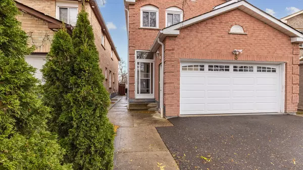 Brampton, ON L6Y 3N7,8 Hummingbird CT