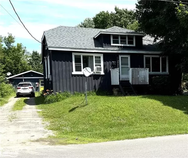 930 FIRST ST S, Gravenhurst, ON P1P 1K3