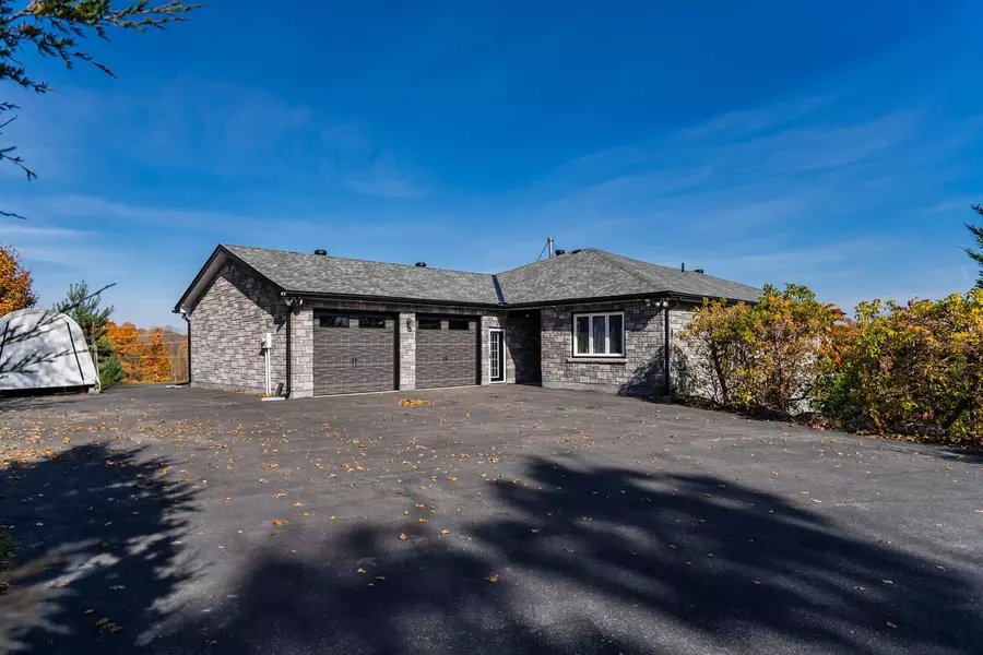 2777 Old Fort RD, Tay, ON L4R 4K3