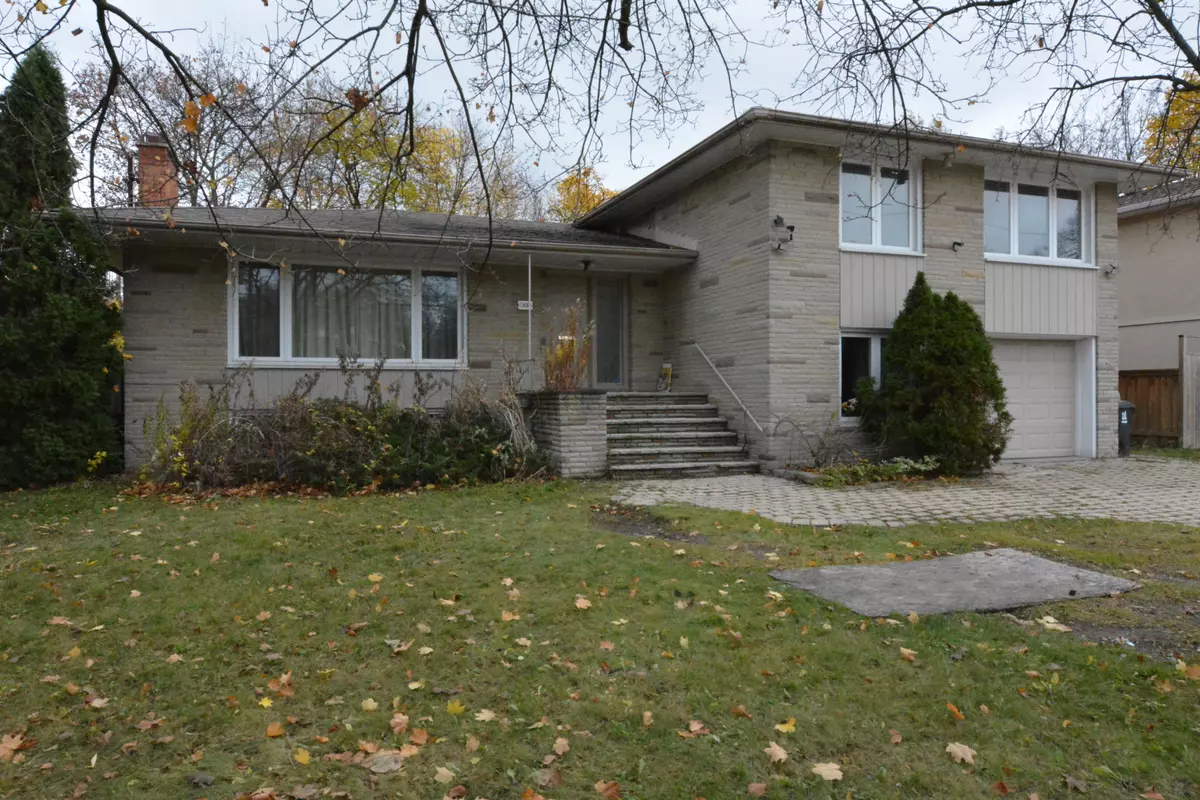 Toronto C15, ON M2K 1M4,33 Hawksbury DR