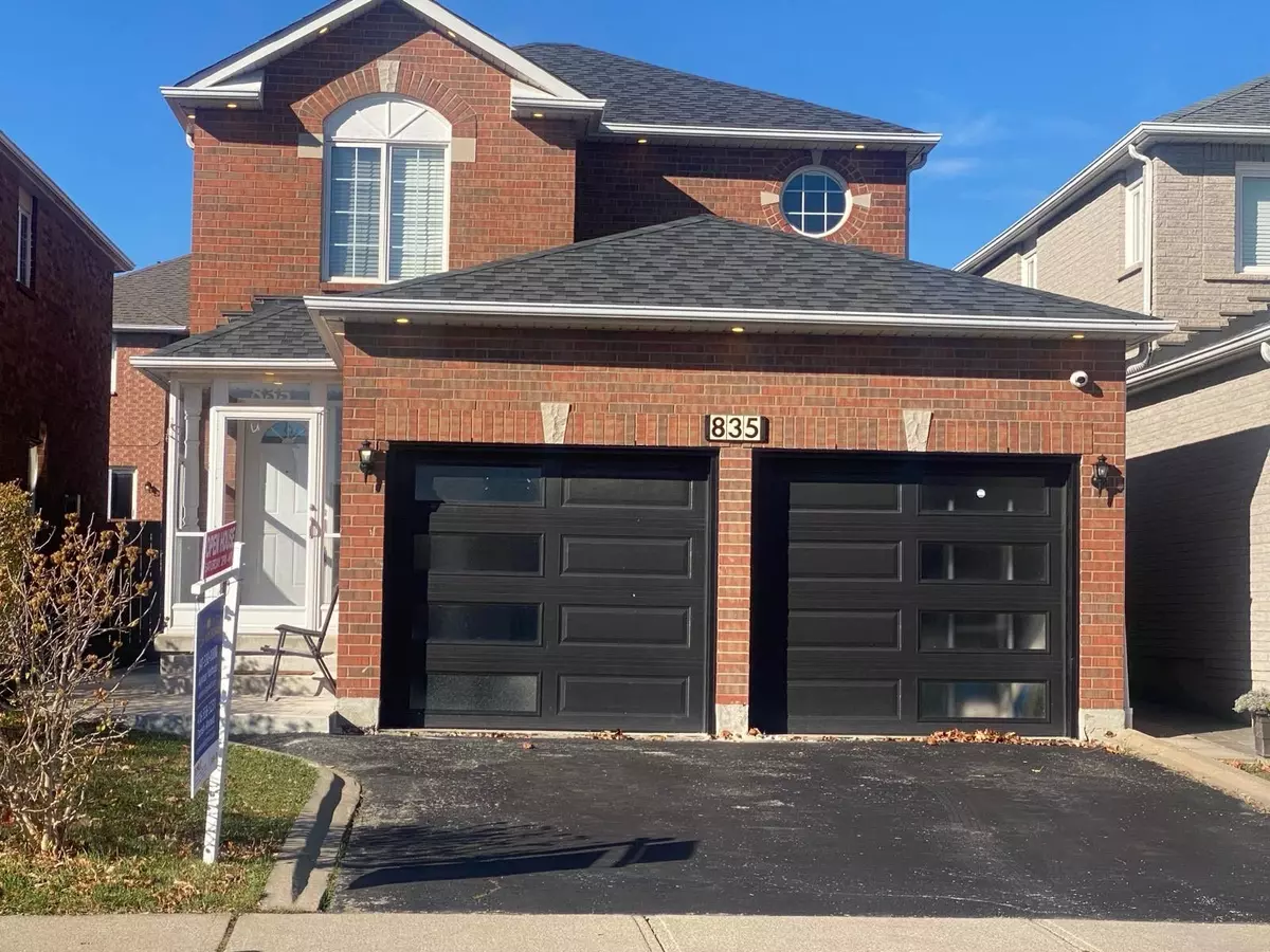 Mississauga, ON L5V 2L1,835 Stonebridge AVE