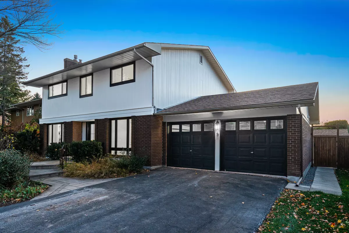 Kanata, ON K2K 1N1,5 Rutherford CRES