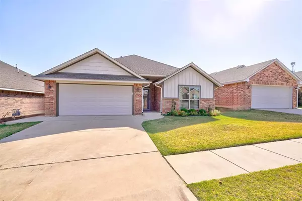 9436 NW 87th Place, Yukon, OK 73099