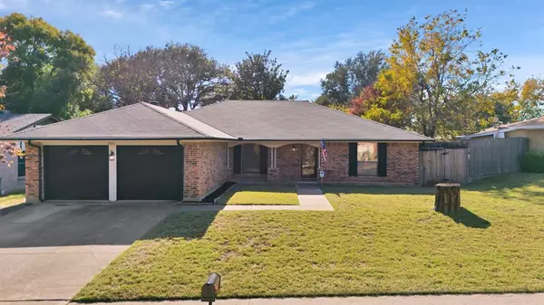 1926 Overbrook Drive, Arlington, TX 76014