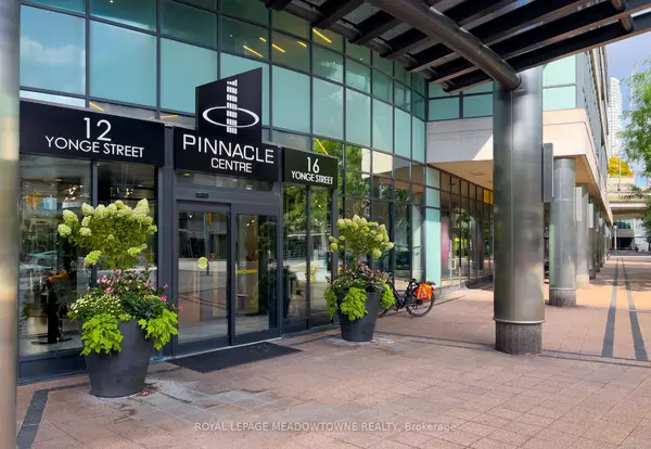 Toronto C01, ON M5E 2A1,16 Yonge ST #PH 4006