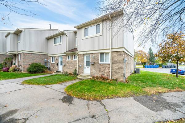 561 Childs DR #19, Milton, ON L9T 3Z1