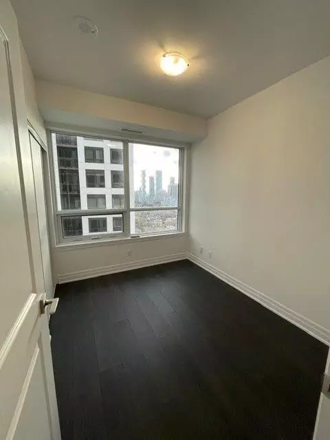 Mississauga, ON L5B 0N6,30 Elm DR #2510