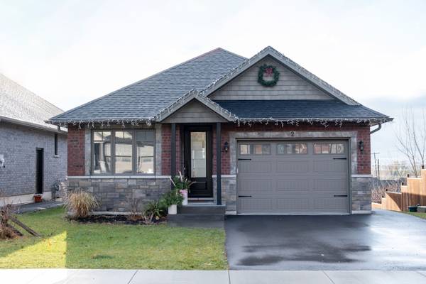 2 Tackaberry DR, Brighton, ON K0K 1H0