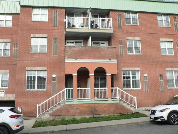 111 Eccles ST S #3, West Centre Town, ON K1R 6S7