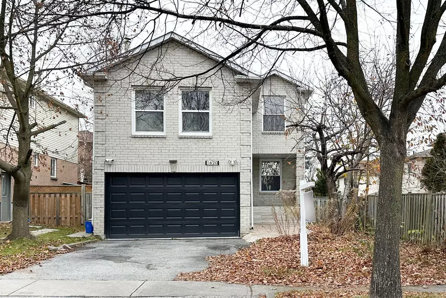 1620 Mcbrady CRES, Pickering, ON L1X 2B6