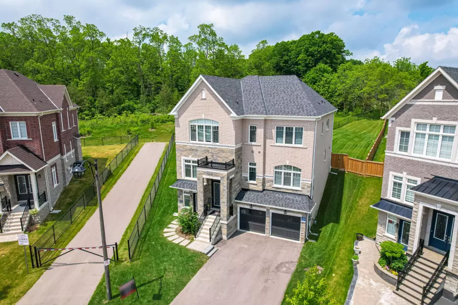 57 Arthur Griffin CRES, Caledon, ON L7C 3A3