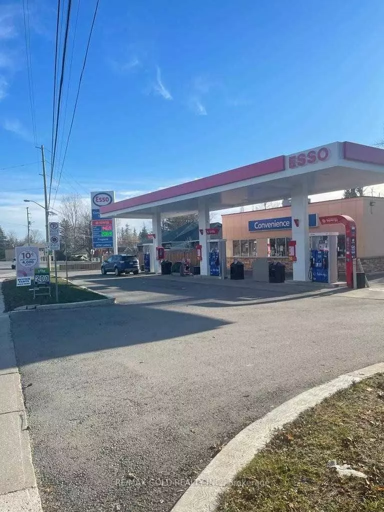 Halton Hills, ON L7J 1S5,12 Guelph ST W