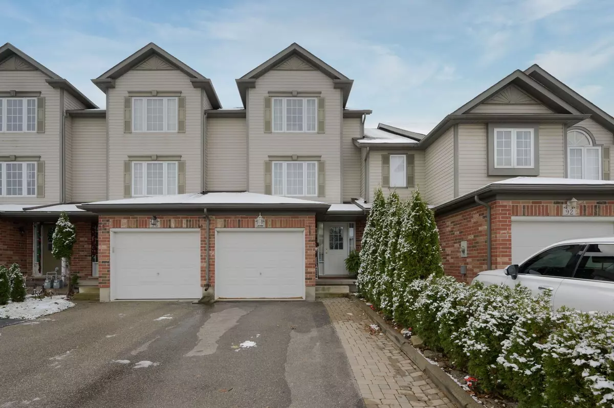 Kitchener, ON N2R 1V6,94 Rochefort ST