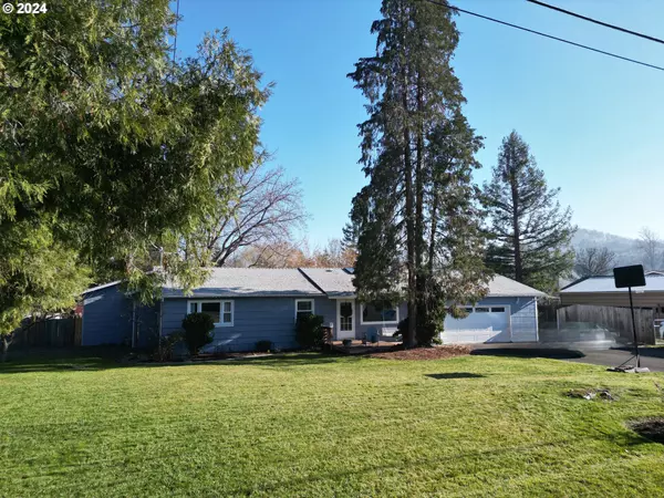 Medford, OR 97501,2495 HAPPY VALLEY DR