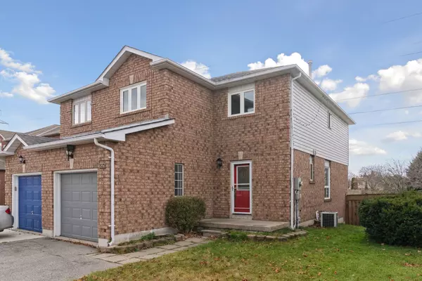 1512 Fieldgate DR, Oshawa, ON L1K 2L6