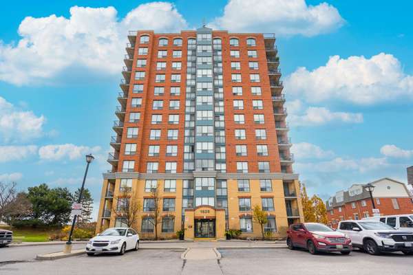 1625 Pickering Pkwy #909, Pickering, ON L1V 6Z6