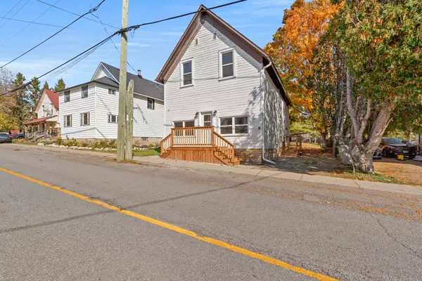 19 KINGSTON ST, Rideau Lakes, ON K0G 1E0