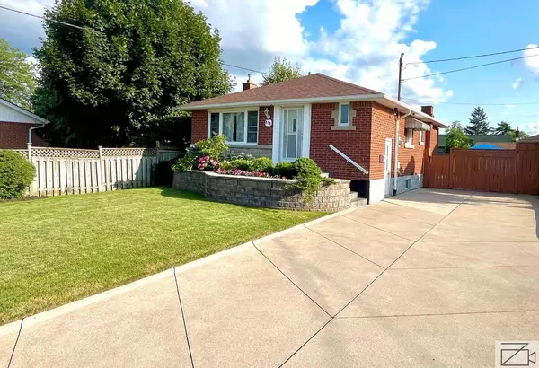 Hamilton, ON L8T 2A9,818 Ninth AVE