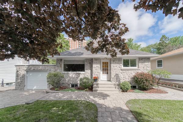 545 NEIGHBOURHOOD WAY, Alta Vista And Area, ON K1G 0J3