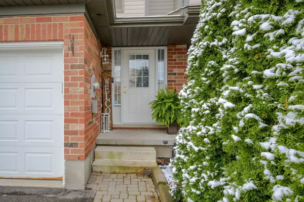 Kitchener, ON N2R 1V6,94 Rochefort ST