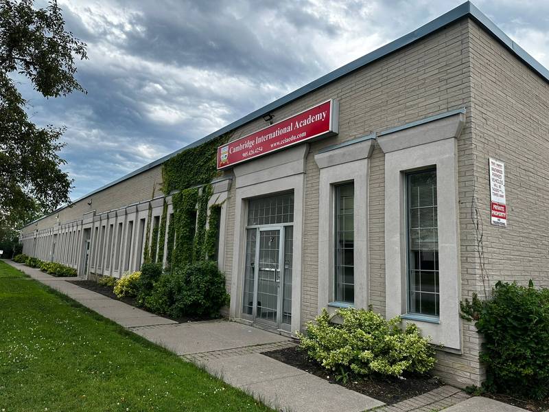 126 Commercial AVE #2, Ajax, ON L1S 2H5