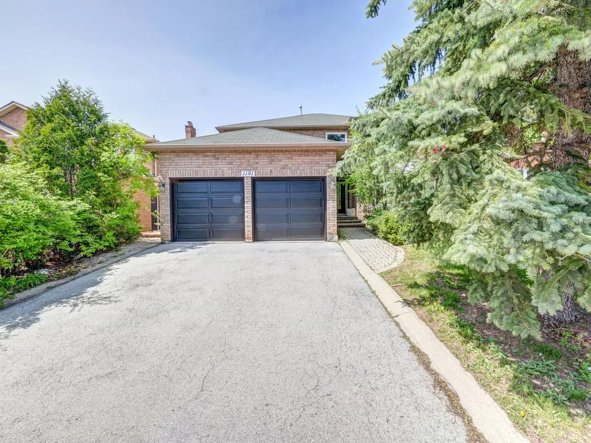 Oakville, ON L6H 5L7,1181 Glenashton DR