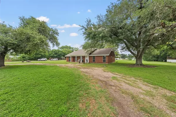 803 Mignonette,  Kosse,  TX 76653