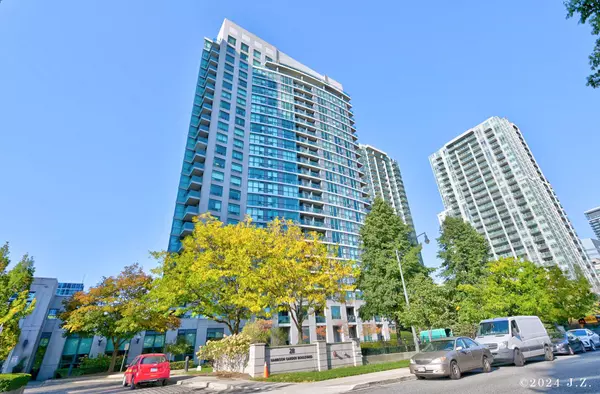 28 Harrison Garden BLVD #511, Toronto C14, ON M2N 7B5