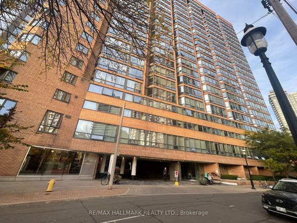 1055 Bay ST #913, Toronto C01, ON M5S 3A3