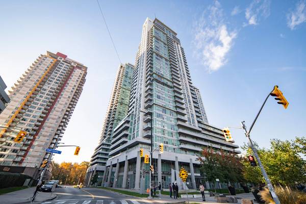 70 Town Centre CT #2103, Toronto E09, ON M1P 0B2