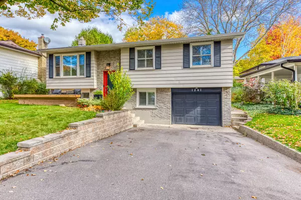 Oakville, ON L6H 1R5,1241 Richards CRES