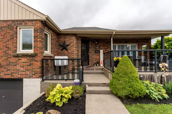 Hamilton, ON L8T 3R3,18 Irving PL