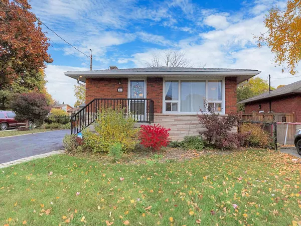 61 Fisher CRES, Hamilton, ON L9C 4N1