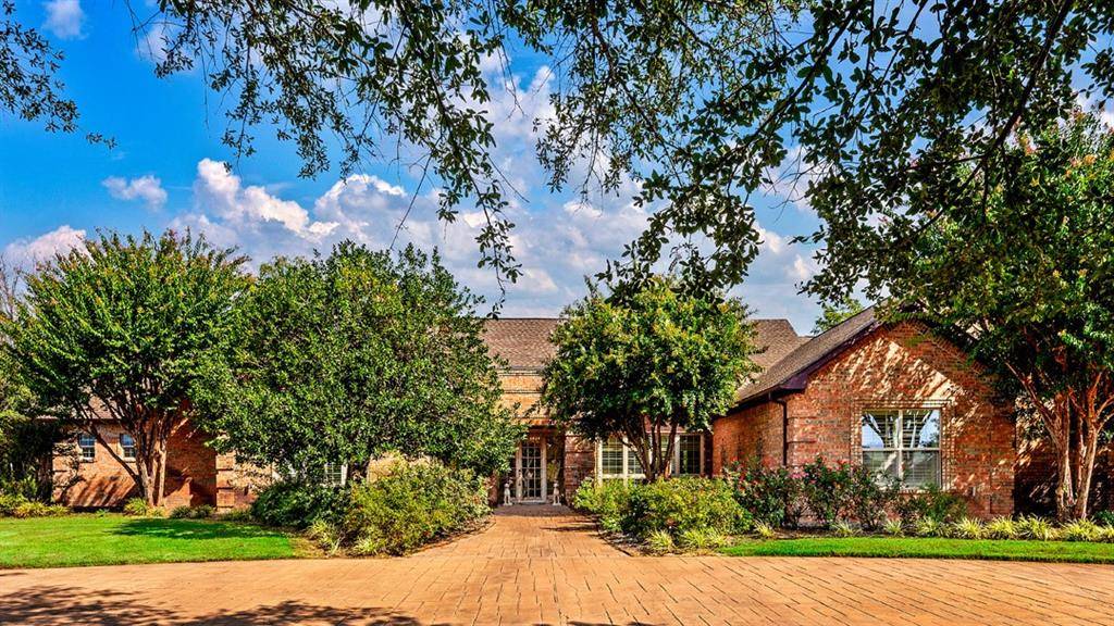 220 Old Airport Road, Denison, TX 75021