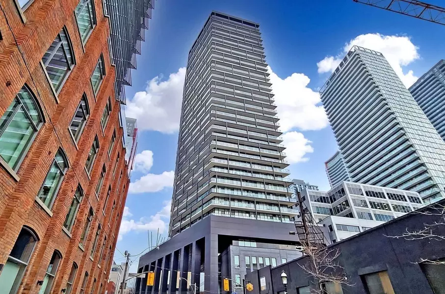 125 Peter ST #2308, Toronto C01, ON M5V 2G9