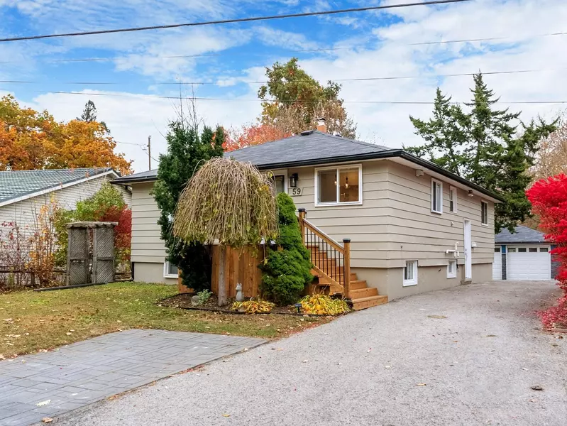 59 Oak AVE, East Gwillimbury, ON L9N 1A5