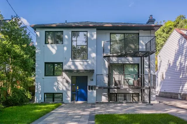 18 Long Branch AVE #1st Fl, Toronto W06, ON M8W 3H6