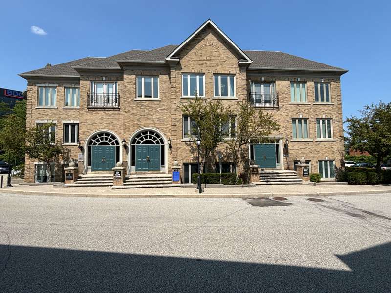 408 North Service RD E #200, Oakville, ON L6H 5R2