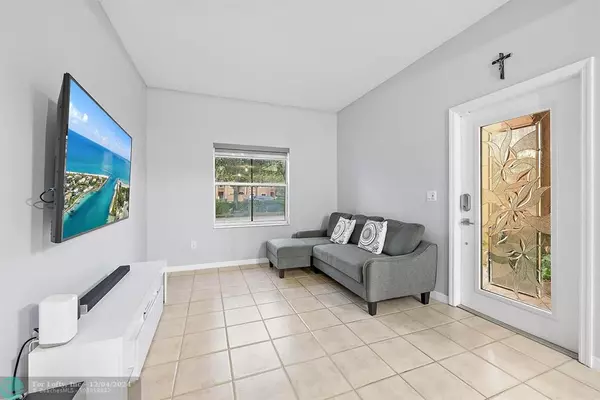 Fort Lauderdale, FL 33312,4957 White Mangrove Way