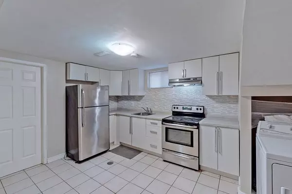 Richmond Hill, ON L4C 4M1,267 Elgin Mills Bsmt RD W