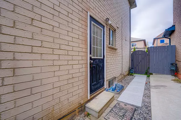 Vaughan, ON L6A 3K3,48 Chiara DR #BSMT