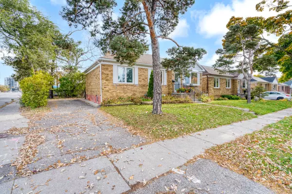 Oakville, ON L6K 3G1,421 St Augustine DR